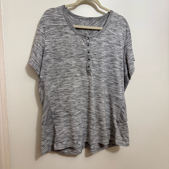 Kuhl Tops - Kuhl Heathered Gray Women's Short Sleeve Top